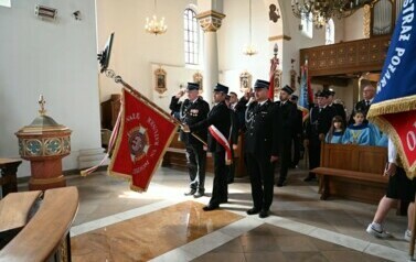 Goście uczestniczą w Mszy 