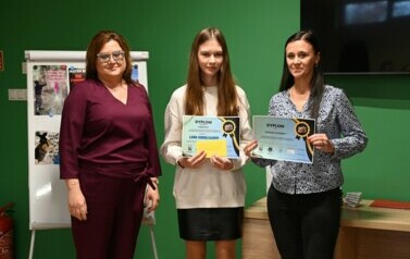 zdjęcie wyr&oacute;żnionych uczestnik&oacute;w konkursu