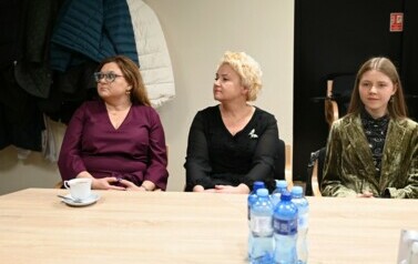 mieszkańcy i zaproszeni goście