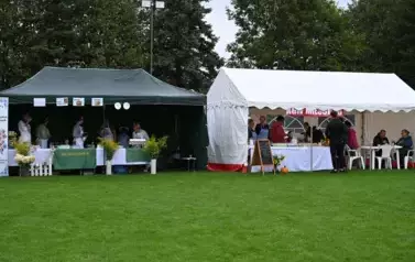 widzimy dwa stoiska K&oacute;ł Gospodyń Wiejskich 