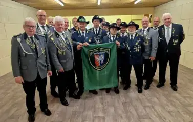 bracia kurkowi w mundurach