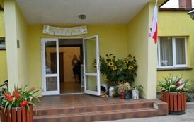 Wejście do sali wiejskiej