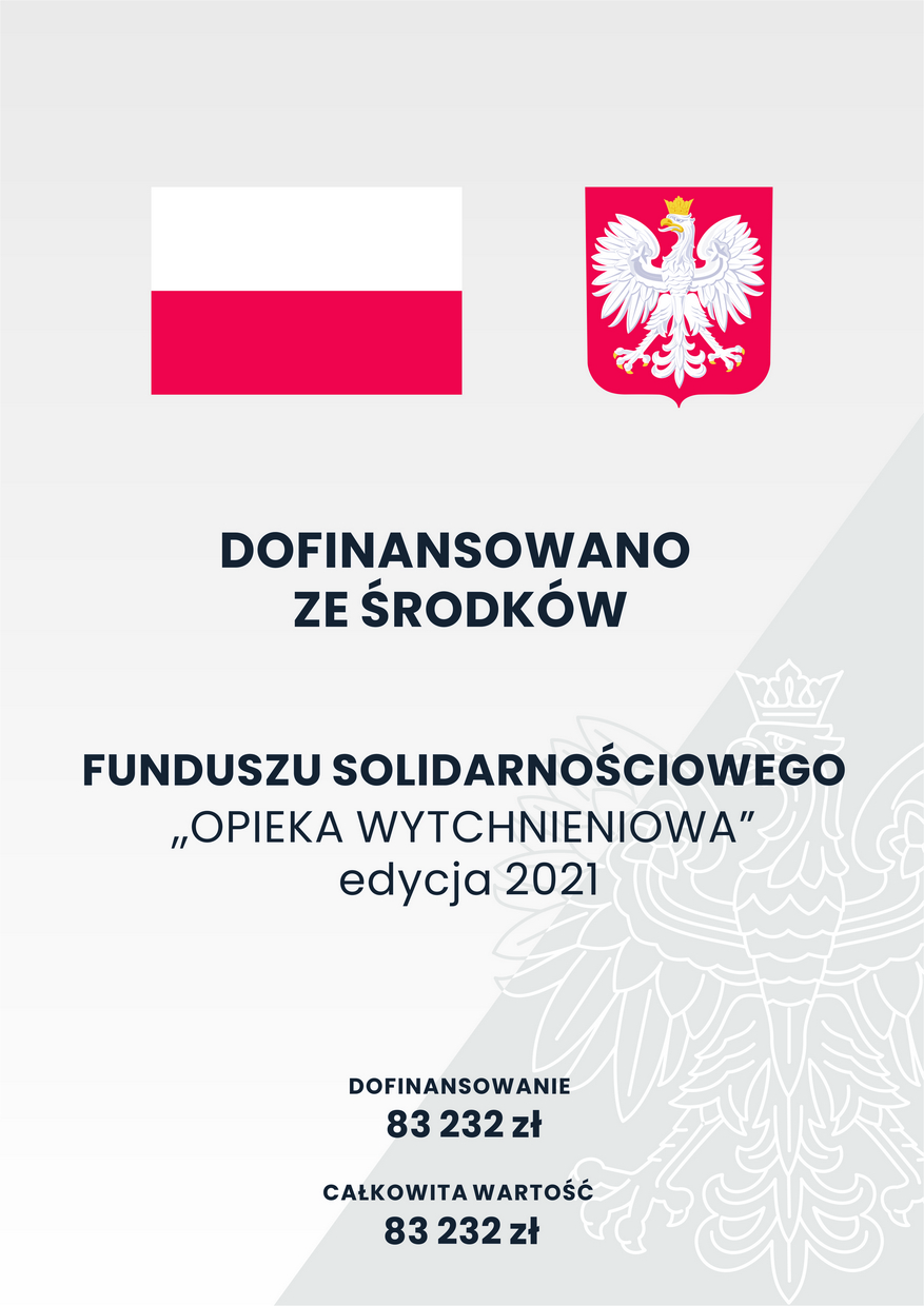 Plakat z dofinansowaniem z Funduszu Solidarnościowego, flaga Polski, godło Polski, nazwa programu