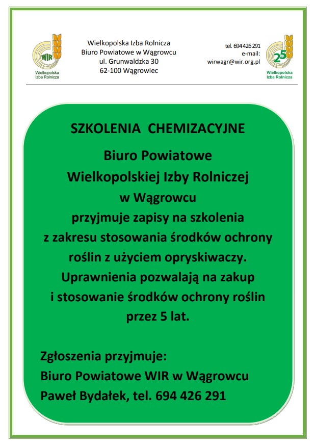 Na zdjęciu znajdują się informacje dotyczące szkolenia z zakresu stosowania środków ochrony roślin z użyciem opryskiwacza.